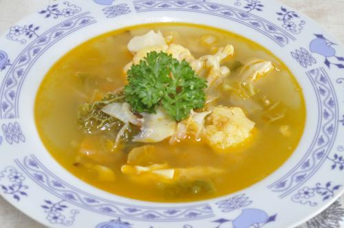 Slepičí zeleninová polévka s houbami – Snadné Česko recept, zvládnete za 45 - 60 minut